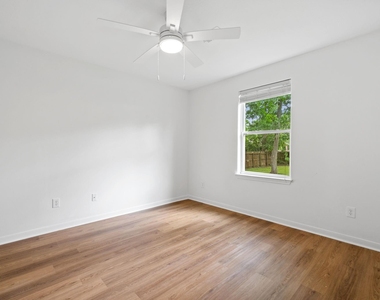 157 Hillside Drive - Photo Thumbnail 17
