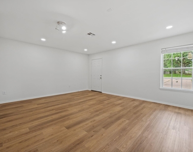 157 Hillside Drive - Photo Thumbnail 18