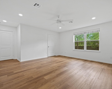 157 Hillside Drive - Photo Thumbnail 12