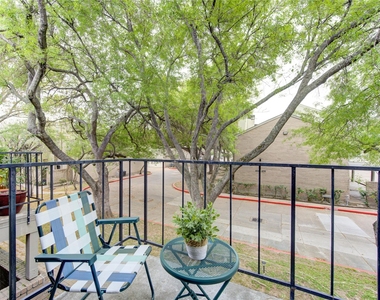 10811 Richmond Avenue - Photo Thumbnail 12