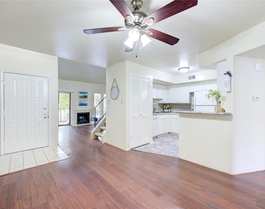10811 Richmond Avenue - Photo Thumbnail 32