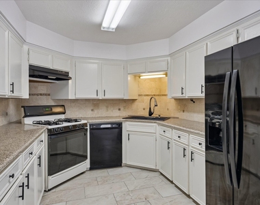 5813 Guadalupe Drive - Photo Thumbnail 5