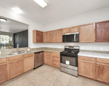 18719 S Lyford Drive - Photo Thumbnail 5