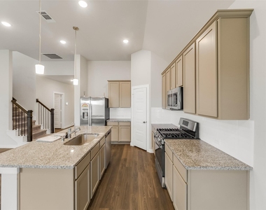 8634 Jetty Glen Drive - Photo Thumbnail 14