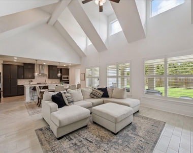 5134 Albany Shores Lane - Photo Thumbnail 12