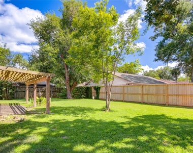 15702 Wandering Trail - Photo Thumbnail 28