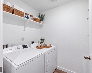 10816 N Baron Village Drive - Photo Thumbnail 13
