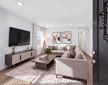 10816 N Baron Village Drive - Photo Thumbnail 2