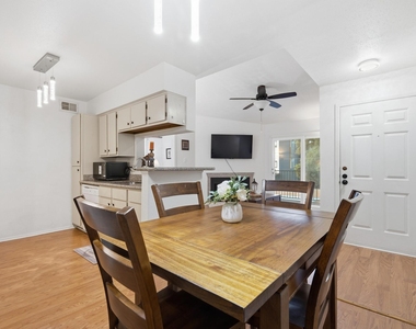 18800 Egret Bay Boulevard - Photo Thumbnail 8