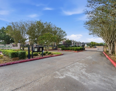 18800 Egret Bay Boulevard - Photo Thumbnail 26