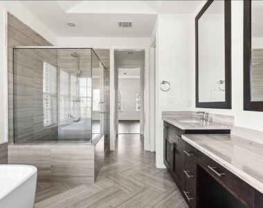 612 E 20th Street - Photo Thumbnail 21