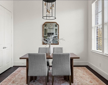 612 E 20th Street - Photo Thumbnail 7