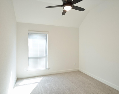 12314 Nightingale Nook Way - Photo Thumbnail 33