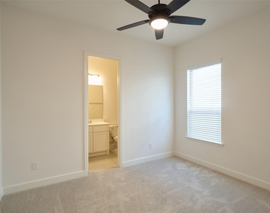 12314 Nightingale Nook Way - Photo Thumbnail 36