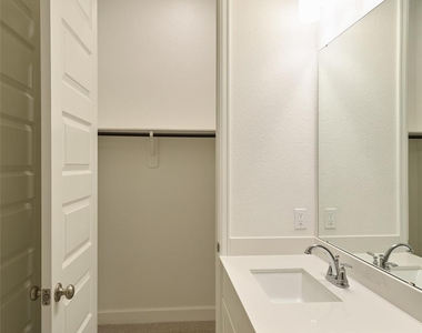 12314 Nightingale Nook Way - Photo Thumbnail 38