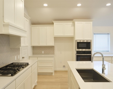 12314 Nightingale Nook Way - Photo Thumbnail 17