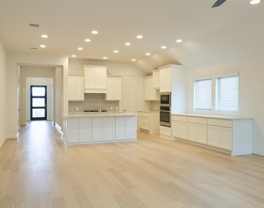 12314 Nightingale Nook Way - Photo Thumbnail 11