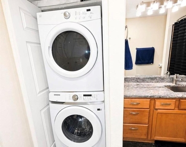 1602 Elgin Street - Photo Thumbnail 12