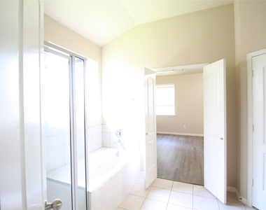 3612 Burwood Court - Photo Thumbnail 15
