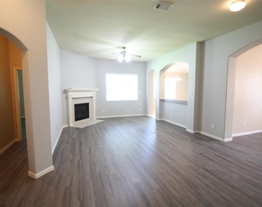 3612 Burwood Court - Photo Thumbnail 4