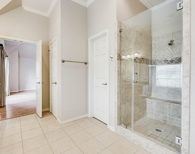 5420 Venice Street - Photo Thumbnail 26