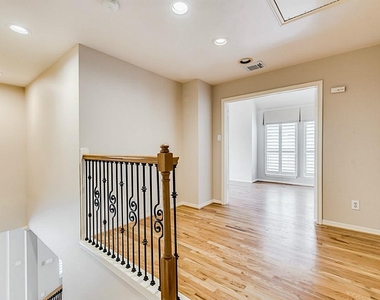 5420 Venice Street - Photo Thumbnail 19