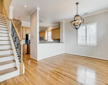 5420 Venice Street - Photo Thumbnail 13