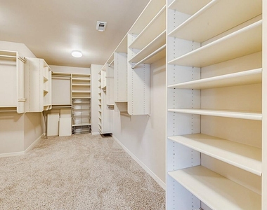 5420 Venice Street - Photo Thumbnail 27