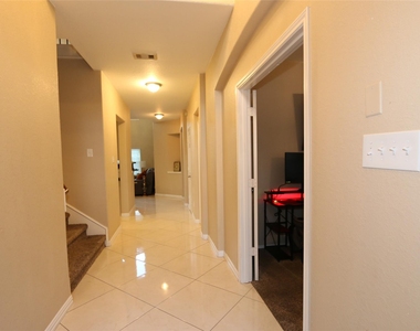 25614 Canyon Sands Lane - Photo Thumbnail 2