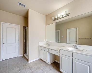 19007 Moss Bay Lane - Photo Thumbnail 24