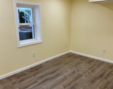 201 Eagle - Photo Thumbnail 6