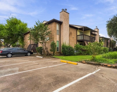 1500 Bay Area Boulevard - Photo Thumbnail 18