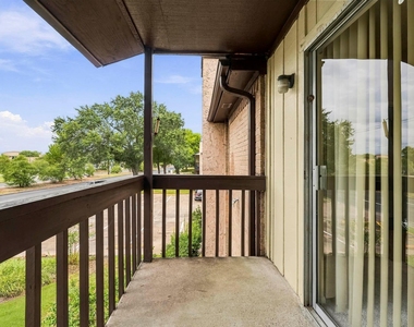 1500 Bay Area Boulevard - Photo Thumbnail 13