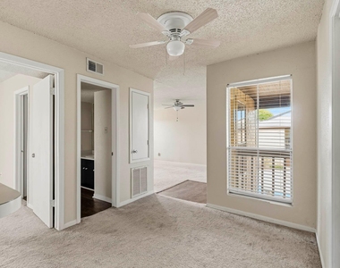 1500 Bay Area Boulevard - Photo Thumbnail 5