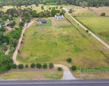 29381 Highway 6 - Photo Thumbnail 8