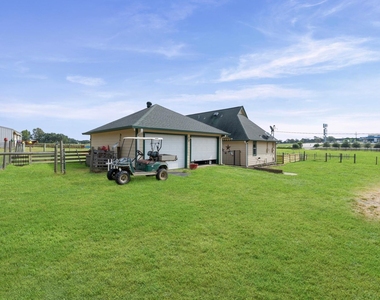 29381 Highway 6 - Photo Thumbnail 5