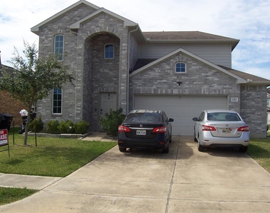 1525 Barras St - Photo Thumbnail 2