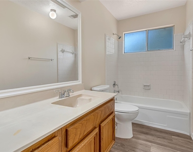 3727 Village Grove Drive - Photo Thumbnail 19