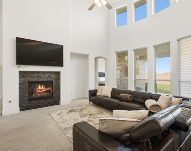 21138 Coral View Dr - Photo Thumbnail 9