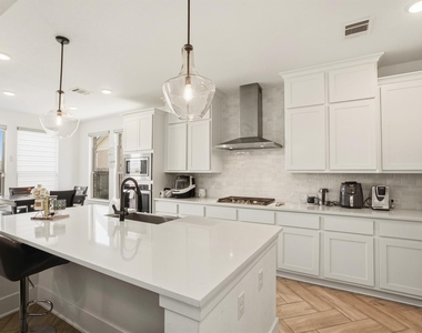 21138 Coral View Dr - Photo Thumbnail 12