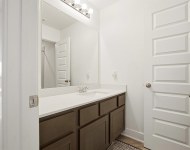 21138 Coral View Dr - Photo Thumbnail 31