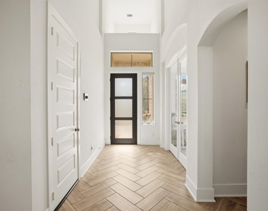 21138 Coral View Dr - Photo Thumbnail 4