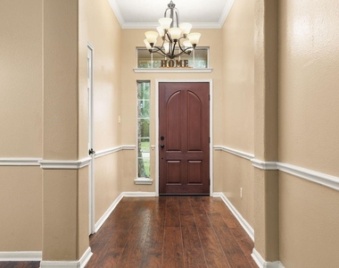 3802 Oakwilde Circle - Photo Thumbnail 1