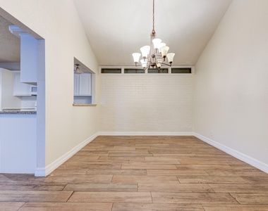 10822 Kirktown Drive - Photo Thumbnail 8