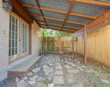 10822 Kirktown Drive - Photo Thumbnail 16