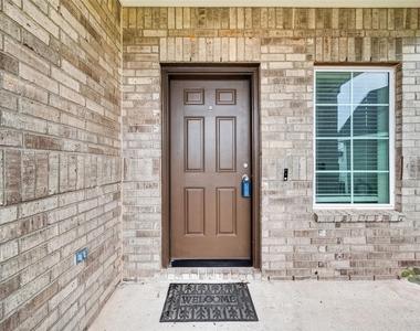 31622 Whittis Hill Way - Photo Thumbnail 1