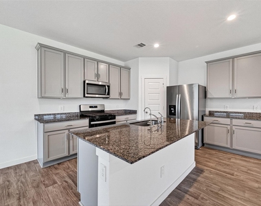 31622 Whittis Hill Way - Photo Thumbnail 10
