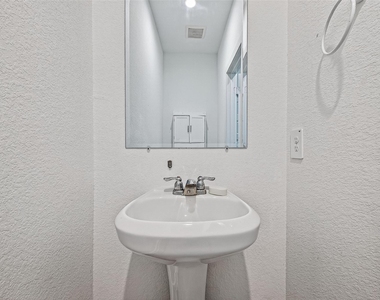 31622 Whittis Hill Way - Photo Thumbnail 31