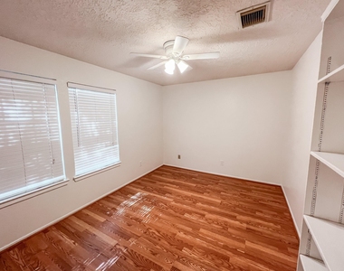 347 Elder Vista Drive - Photo Thumbnail 16
