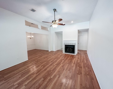 347 Elder Vista Drive - Photo Thumbnail 6